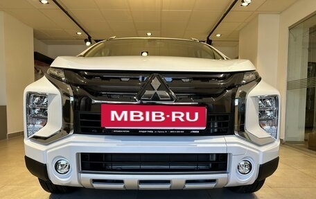 Mitsubishi Xpander, 2023 год, 3 190 000 рублей, 3 фотография