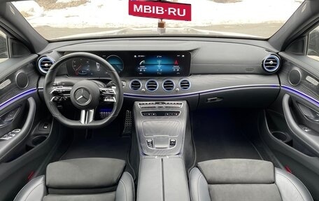 Mercedes-Benz E-Класс, 2020 год, 5 600 000 рублей, 20 фотография
