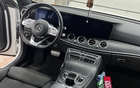 Mercedes-Benz E-Класс, 2019 год, 4 399 000 рублей, 9 фотография