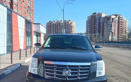Cadillac Escalade III, 2011 год, 2 850 000 рублей, 2 фотография