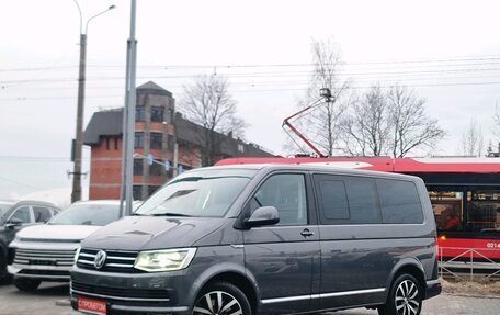 Volkswagen Multivan T6 рестайлинг, 2018 год, 4 949 000 рублей, 3 фотография