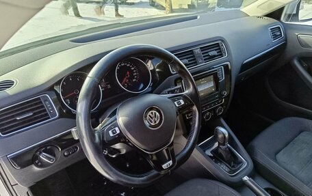 Volkswagen Jetta VI, 2017 год, 1 749 000 рублей, 10 фотография