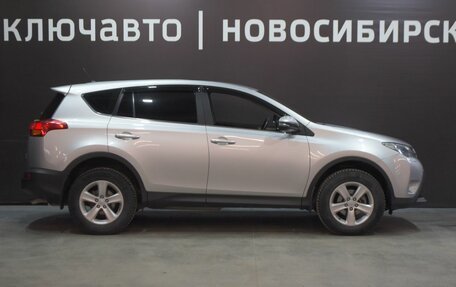 Toyota RAV4, 2013 год, 2 370 000 рублей, 4 фотография
