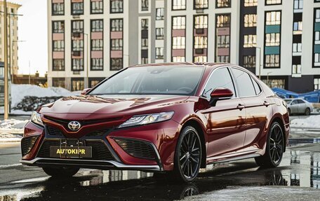 Toyota Camry, 2021 год, 3 090 000 рублей, 3 фотография