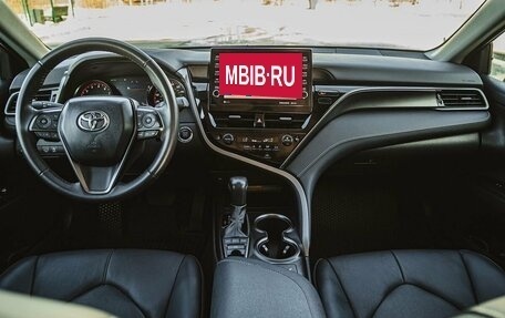 Toyota Camry, 2021 год, 3 090 000 рублей, 13 фотография