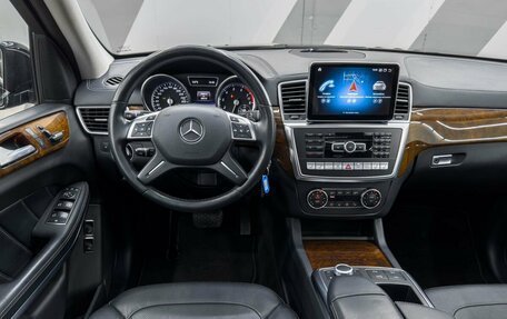 Mercedes-Benz GL-Класс, 2014 год, 4 200 000 рублей, 28 фотография