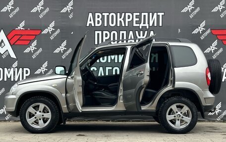 Chevrolet Niva I рестайлинг, 2016 год, 790 000 рублей, 5 фотография