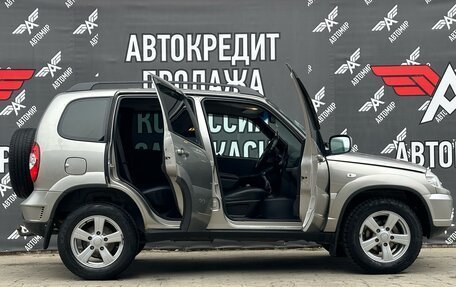 Chevrolet Niva I рестайлинг, 2016 год, 790 000 рублей, 10 фотография