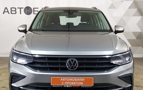 Volkswagen Tiguan II, 2021 год, 2 859 000 рублей, 2 фотография