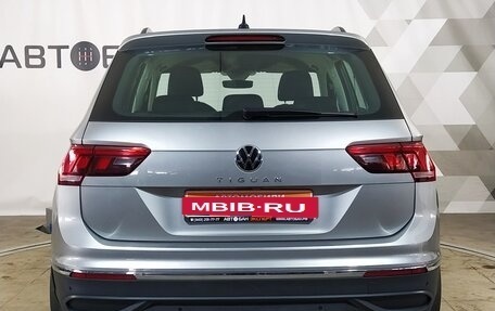 Volkswagen Tiguan II, 2021 год, 2 859 000 рублей, 5 фотография