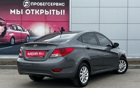Hyundai Solaris II рестайлинг, 2011 год, 820 000 рублей, 5 фотография