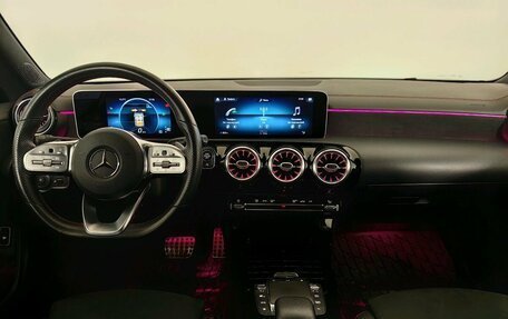 Mercedes-Benz CLA, 2020 год, 3 297 000 рублей, 13 фотография
