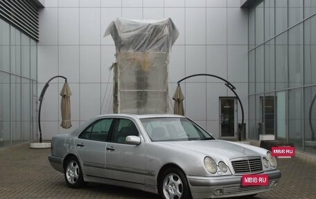 Mercedes-Benz E-Класс, 1999 год, 485 000 рублей, 3 фотография