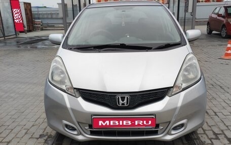 Honda Fit III, 2010 год, 990 000 рублей, 4 фотография