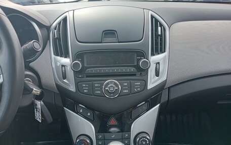 Chevrolet Cruze II, 2013 год, 1 090 000 рублей, 12 фотография