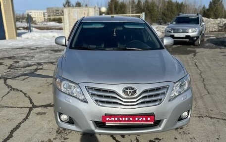 Toyota Camry, 2011 год, 1 399 000 рублей, 2 фотография