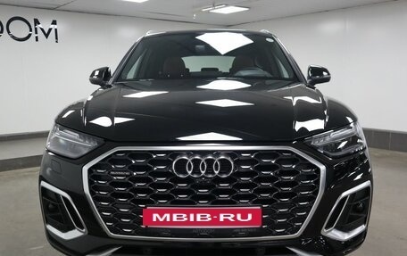Audi Q5, 2022 год, 7 828 000 рублей, 3 фотография
