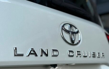 Toyota Land Cruiser, 2022 год, 10 800 000 рублей, 5 фотография