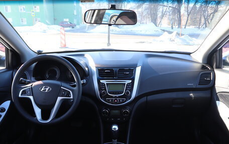 Hyundai Solaris II рестайлинг, 2013 год, 1 040 900 рублей, 14 фотография