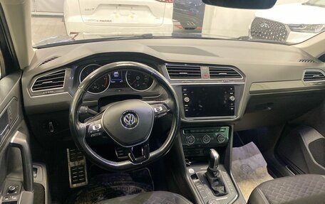 Volkswagen Tiguan II, 2018 год, 2 913 000 рублей, 8 фотография