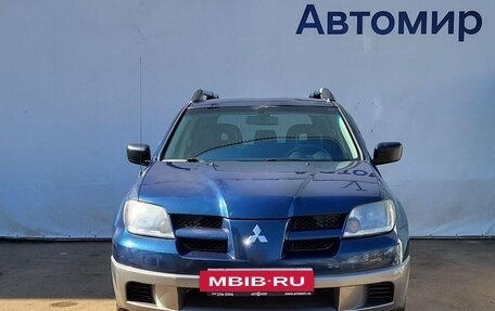 Mitsubishi Outlander III рестайлинг 3, 2004 год, 700 000 рублей, 2 фотография