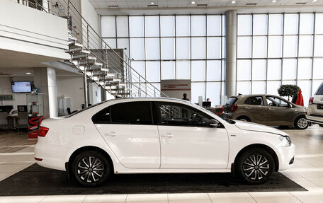 Volkswagen Jetta VI, 2013 год, 1 250 000 рублей, 4 фотография