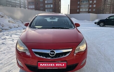 Opel Astra J, 2012 год, 815 000 рублей, 1 фотография