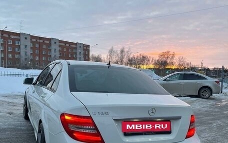 Mercedes-Benz C-Класс, 2011 год, 2 100 000 рублей, 5 фотография