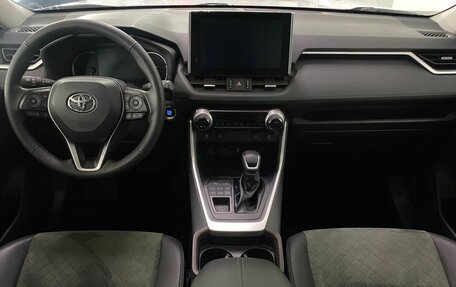 Toyota RAV4, 2022 год, 3 947 000 рублей, 8 фотография