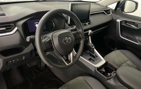 Toyota RAV4, 2022 год, 3 947 000 рублей, 7 фотография