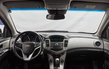 Chevrolet Cruze II, 2012 год, 868 000 рублей, 10 фотография