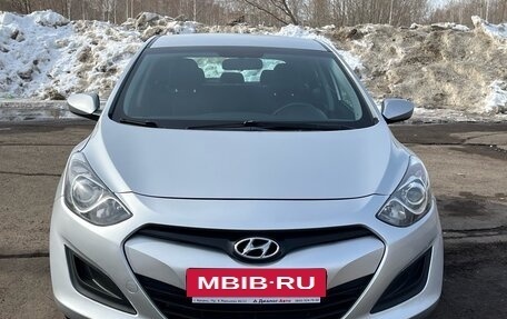 Hyundai i30 II рестайлинг, 2014 год, 1 245 000 рублей, 2 фотография