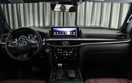 Lexus LX III, 2017 год, 10 199 000 рублей, 6 фотография