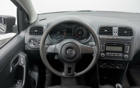 Volkswagen Polo VI (EU Market), 2010 год, 635 000 рублей, 11 фотография