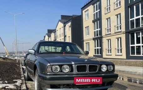BMW 5 серия, 1989 год, 310 000 рублей, 10 фотография