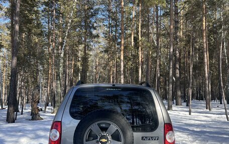 Chevrolet Niva I рестайлинг, 2017 год, 990 000 рублей, 2 фотография