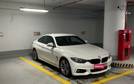 BMW 4 серия, 2018 год, 3 000 000 рублей, 3 фотография