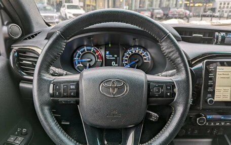 Toyota Hilux VIII, 2021 год, 5 200 000 рублей, 13 фотография