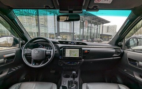 Toyota Hilux VIII, 2021 год, 5 200 000 рублей, 12 фотография