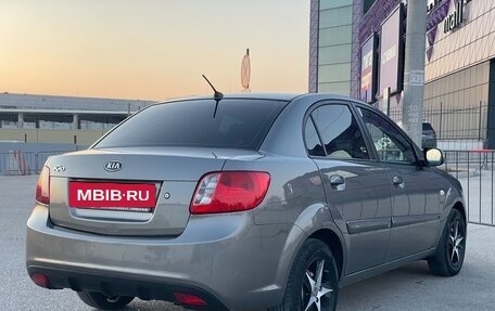 KIA Rio II, 2011 год, 877 000 рублей, 24 фотография