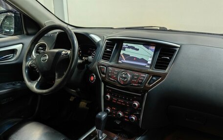 Nissan Pathfinder, 2015 год, 2 099 000 рублей, 13 фотография