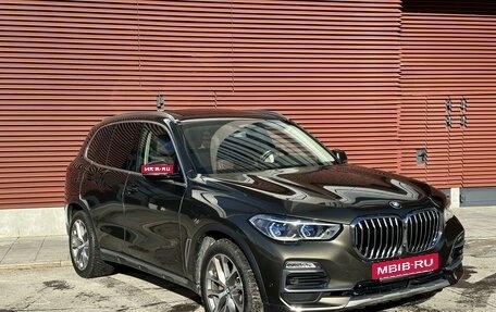BMW X5, 2020 год, 7 600 000 рублей, 2 фотография