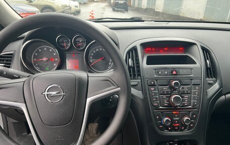 Opel Astra J, 2014 год, 1 150 000 рублей, 9 фотография