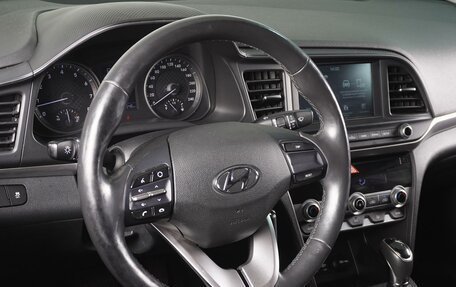 Hyundai Elantra VI рестайлинг, 2020 год, 1 889 000 рублей, 12 фотография