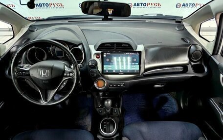 Honda Jazz II рестайлинг, 2011 год, 1 032 000 рублей, 6 фотография