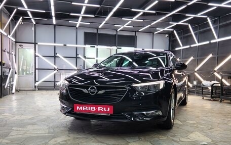 Opel Insignia II рестайлинг, 2017 год, 1 670 000 рублей, 2 фотография