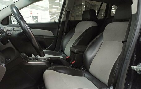Chevrolet Cruze II, 2013 год, 935 000 рублей, 9 фотография