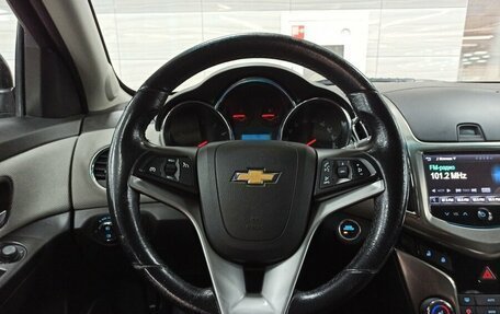 Chevrolet Cruze II, 2013 год, 935 000 рублей, 13 фотография