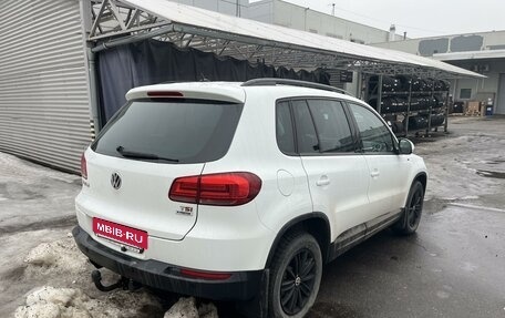 Volkswagen Tiguan I, 2016 год, 1 719 000 рублей, 2 фотография