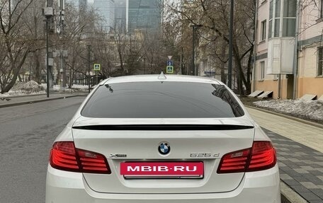 BMW 5 серия, 2013 год, 2 200 000 рублей, 6 фотография